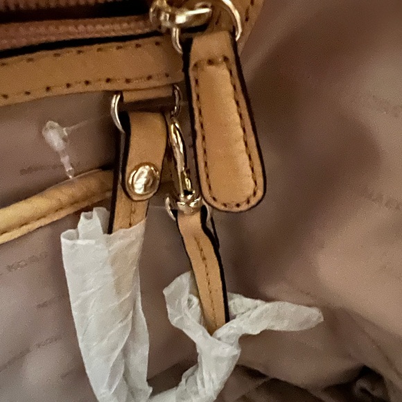 Excellent GUC tan shoulder bag - Picture 8 of 10